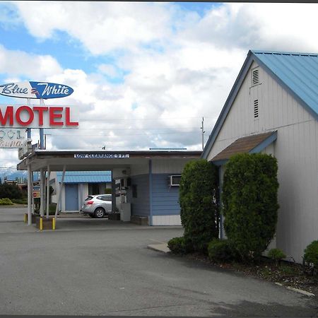 Blue And White Motel คาลิสเปล ภายนอก รูปภาพ