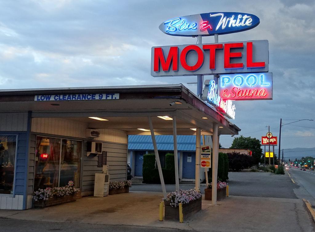 Blue And White Motel คาลิสเปล ภายนอก รูปภาพ